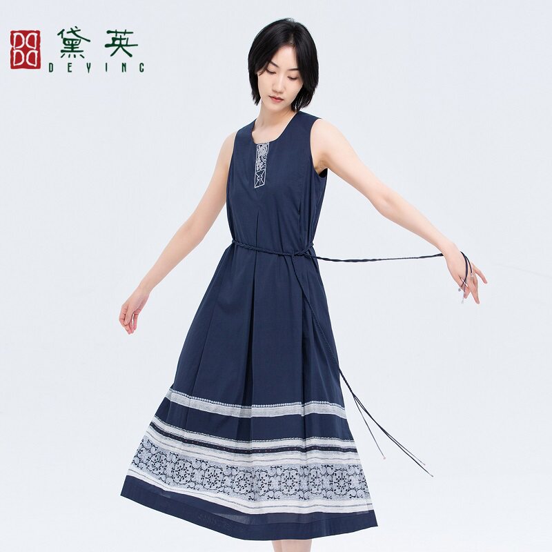 黛英夏季新款简约时尚百搭休闲款连衣裙 LAO2246