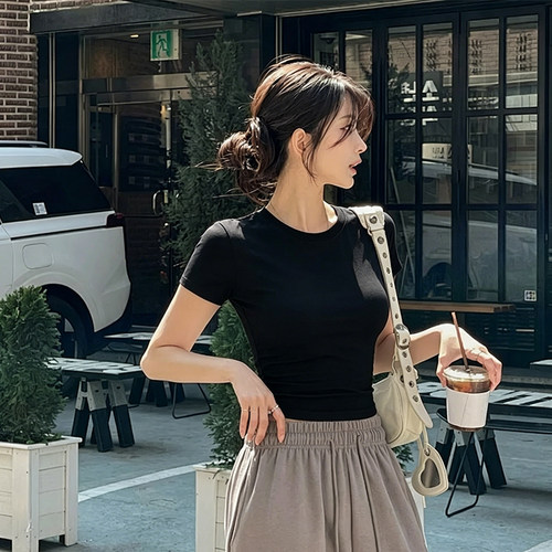 通勤风黑色修身圆领短袖T恤女