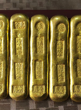 仿古风鎏金摆件影视道具