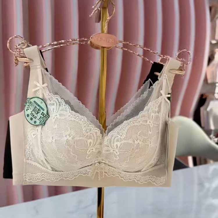 B 杯中薄款无骨无钢圈舒适养护型调整型内衣4537