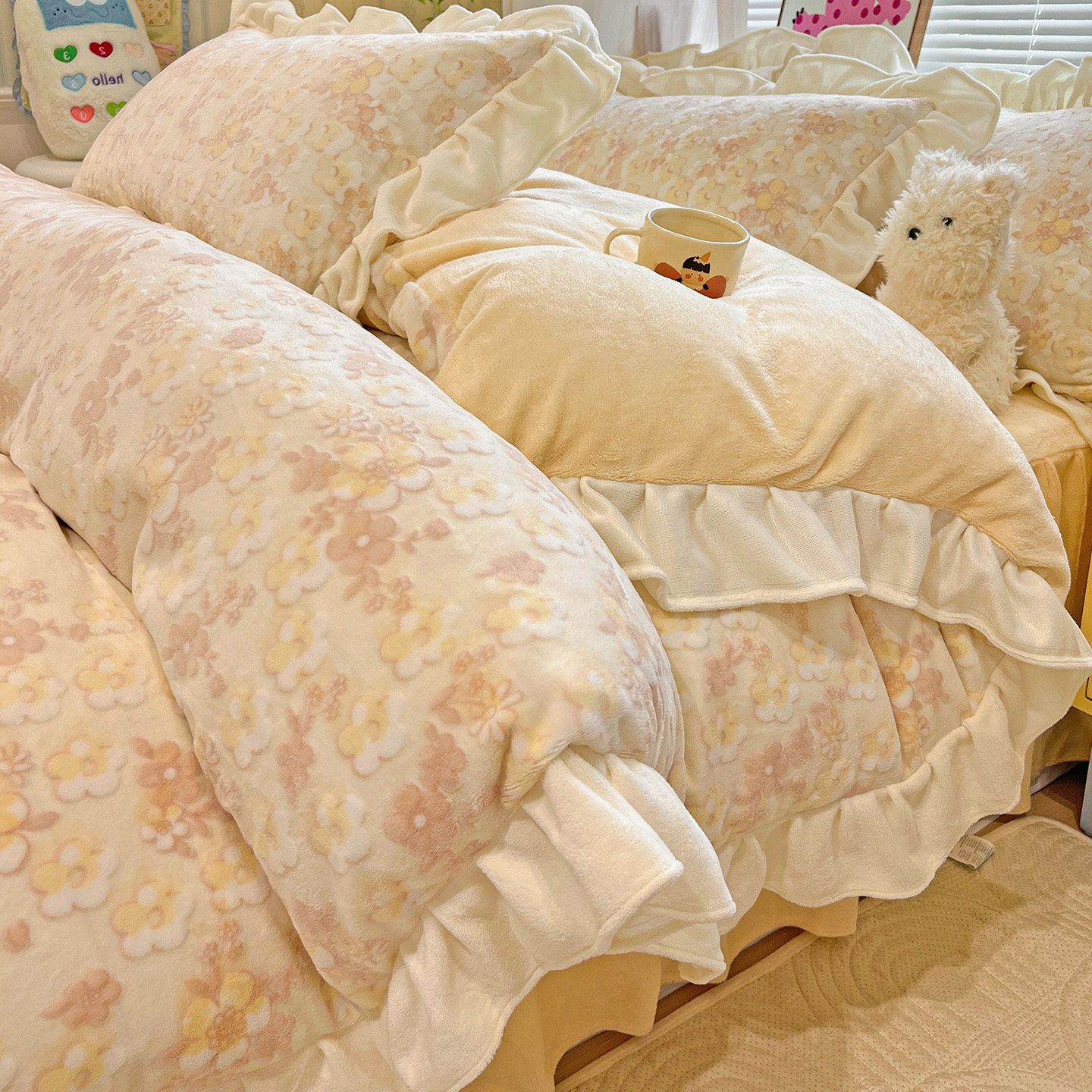 冬季加厚牛奶绒床上四件套公主风花边珊瑚毛绒被套加绒床单三件套
