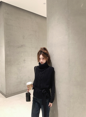 Zzhen珍珍即兴探戈复古绞花高领无袖针织衫马甲&黑色打底叠穿