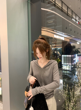 珍珍家 时髦腔调百搭显瘦连帽拉链卫衣新款打底衫纸片人内搭上衣