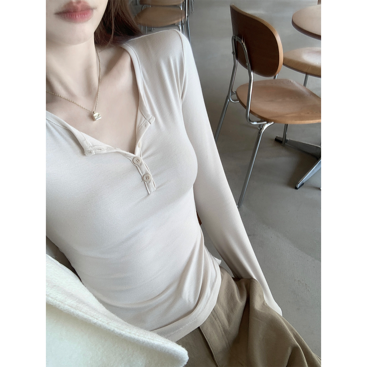 珍珍家长期主义V领小松弛显瘦软糯长袖百搭打底上衣基础修身弹力T