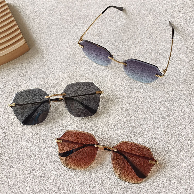 金属无框切边时尚太阳镜欧美个性热销款墨镜女士潮流大框太阳眼镜