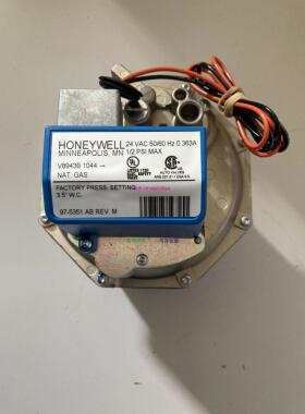 配件美国Honeywell霍尼韦尔商业家用燃气阀V8943B1044 现货供应议