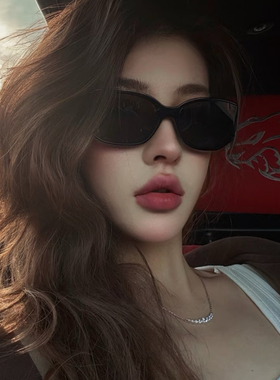 轻点帅高级感欧美复古猫眼墨镜Y2K个性曲面小框防紫外线太阳眼镜