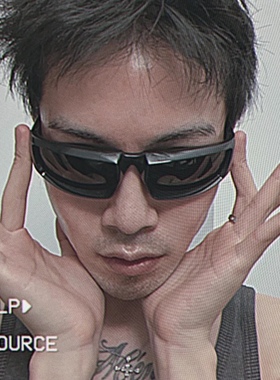 炫酷层次感机车男士防风枪白银镜面Y2K墨镜甜辣街拍凹造型太阳镜