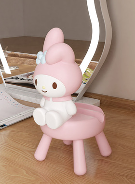 卡通造型HelloKitty床头柜多巴胺装饰摆件懒人追剧手机平板置物架