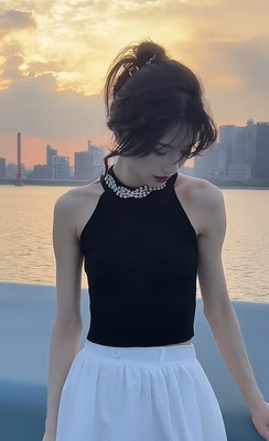 夏季高级带钻挂脖吊带背心女外穿性感无袖短款收腰针织甜辣风上衣