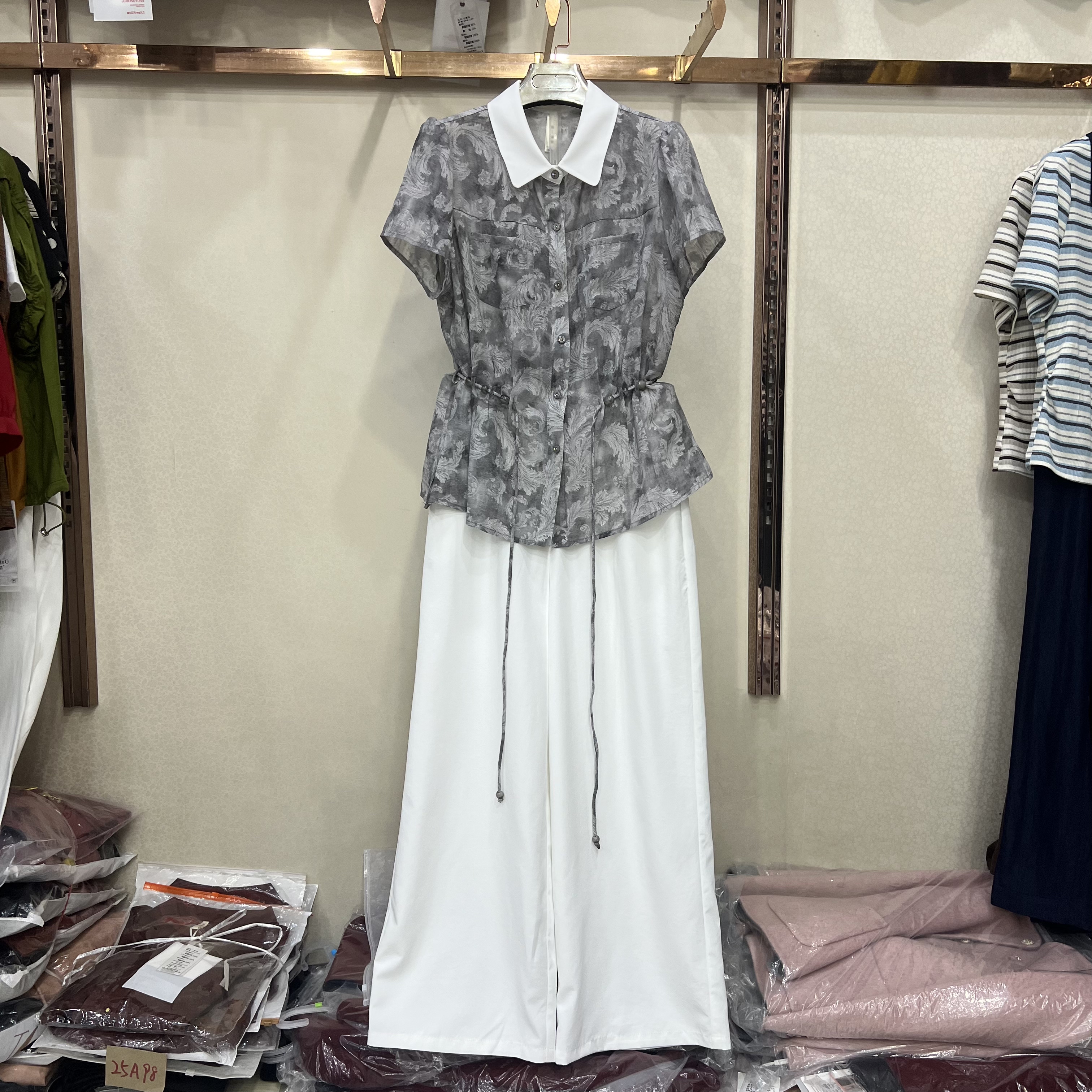 浩庆2026A33专柜正品洋气夏款女新款时尚翻领印花阔腿裤两件套裤