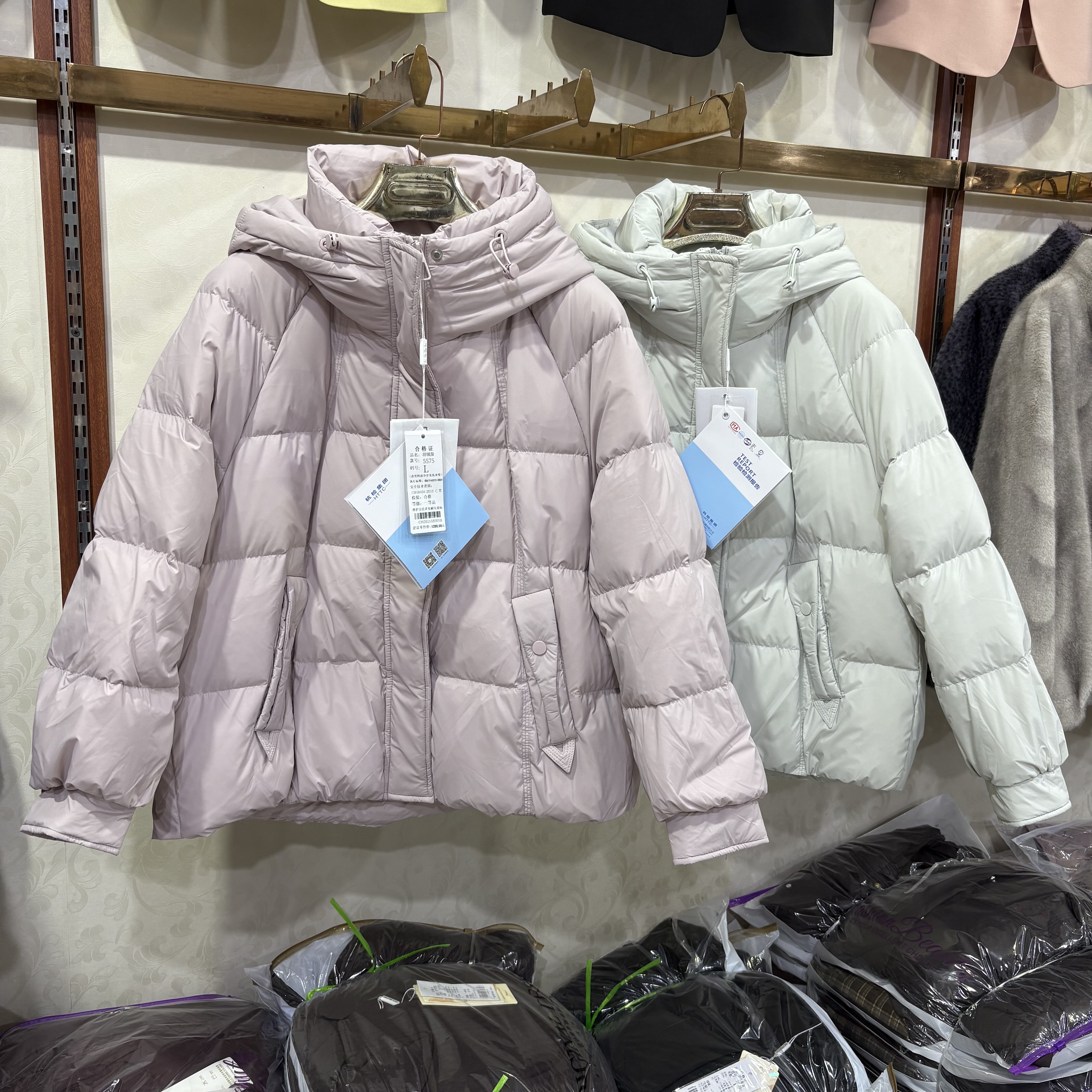 艾尔彩虹5575专柜正品羽绒服女冬新款高端洋气加厚保暖面包服外套