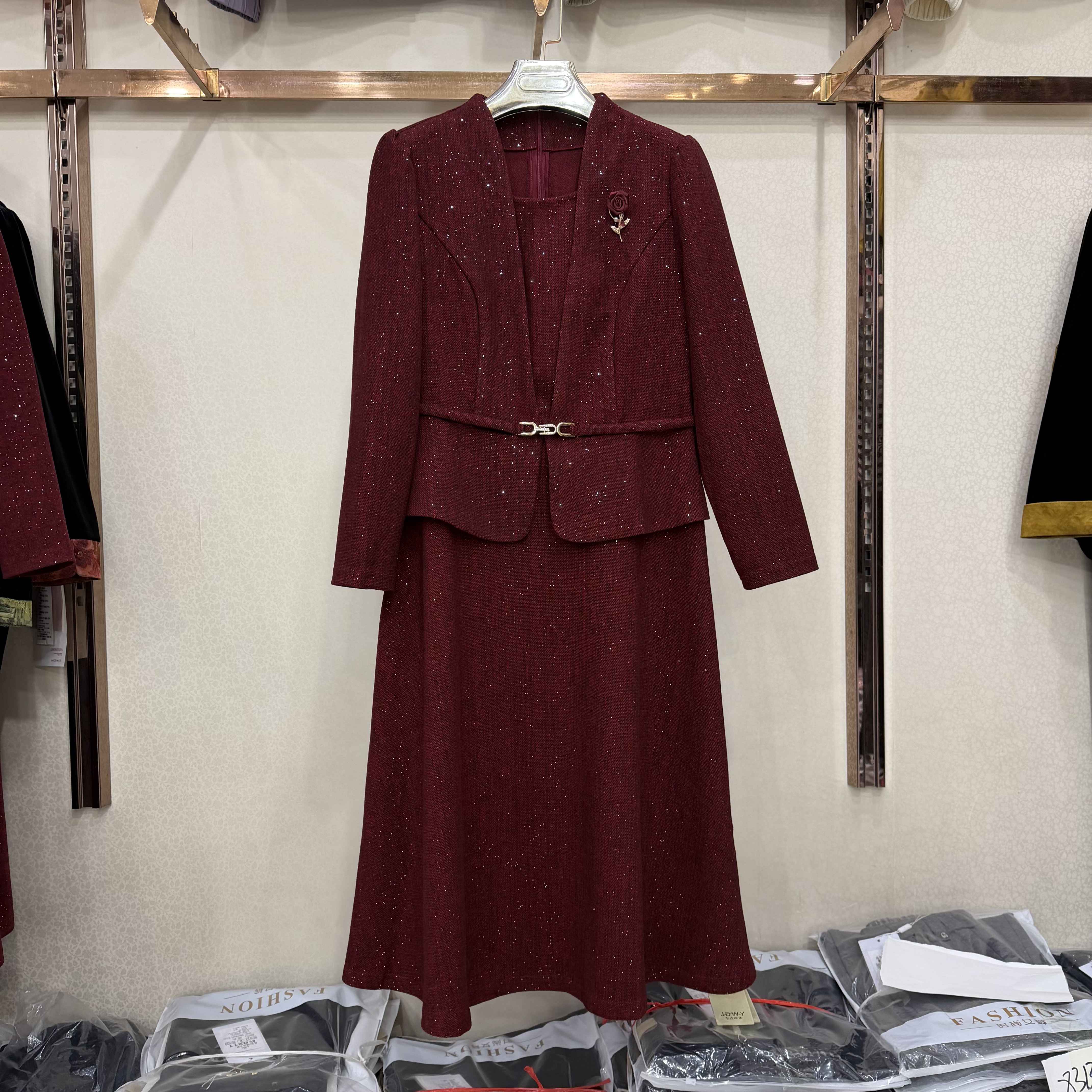 金点26B-603喜婆婆假两件套连衣裙女秋季亮片连衣裙妈妈礼服套装