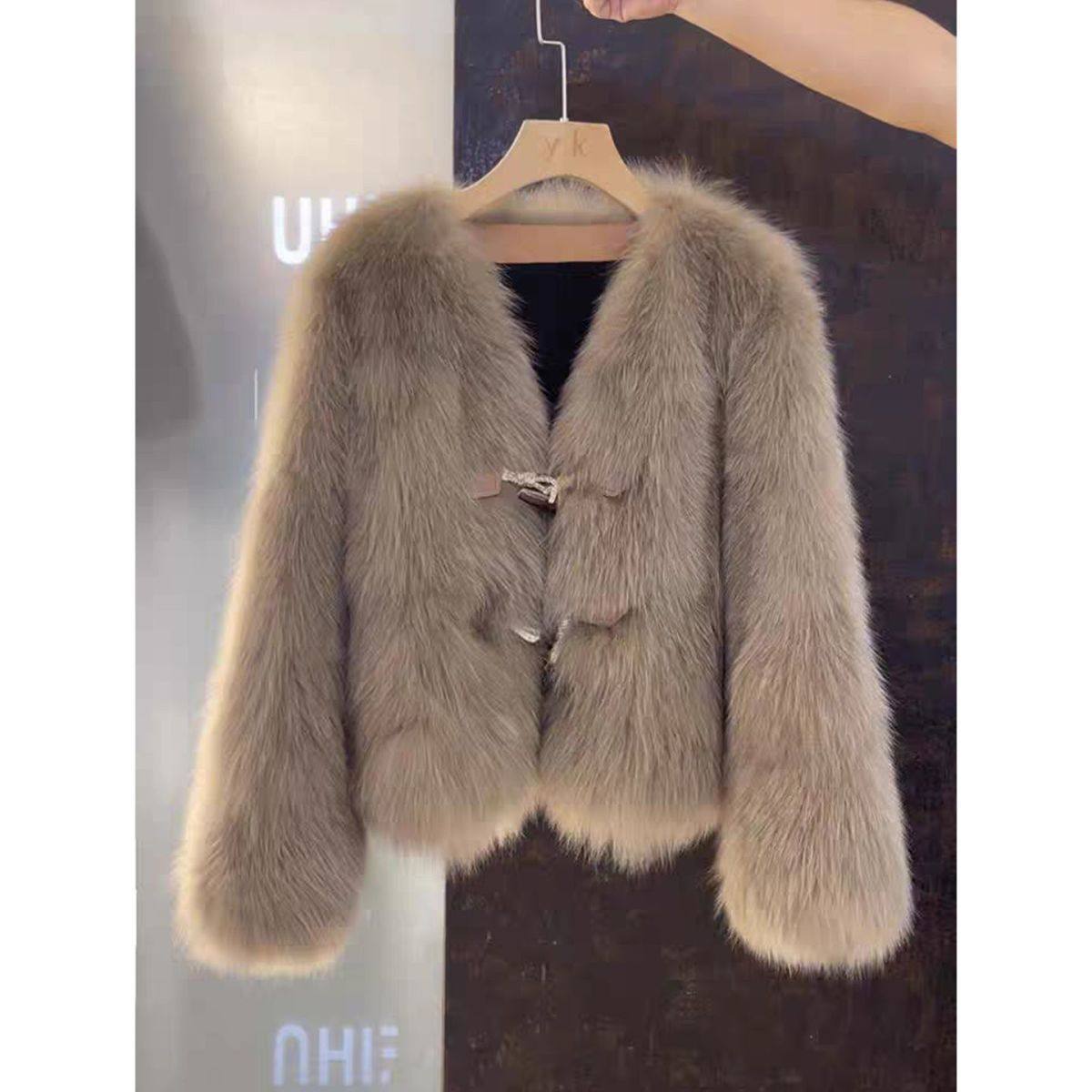 2025年秋冬季新款时尚休闲百搭保暖毛毛绒高级感潮流短外套上衣女,女装/女士精品,短外套,淘宝优惠券,粉丝福利购,淘宝优惠卷