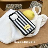 原创黑白条纹iPhone15pro时尚 清仓价 撞色皮标13复古布艺12苹果14promax手机壳15全包软壳