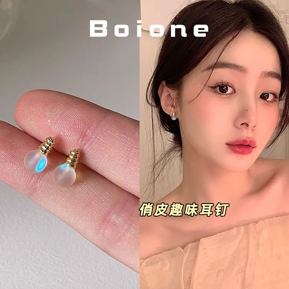 甜美小众俏皮小灯泡耳钉