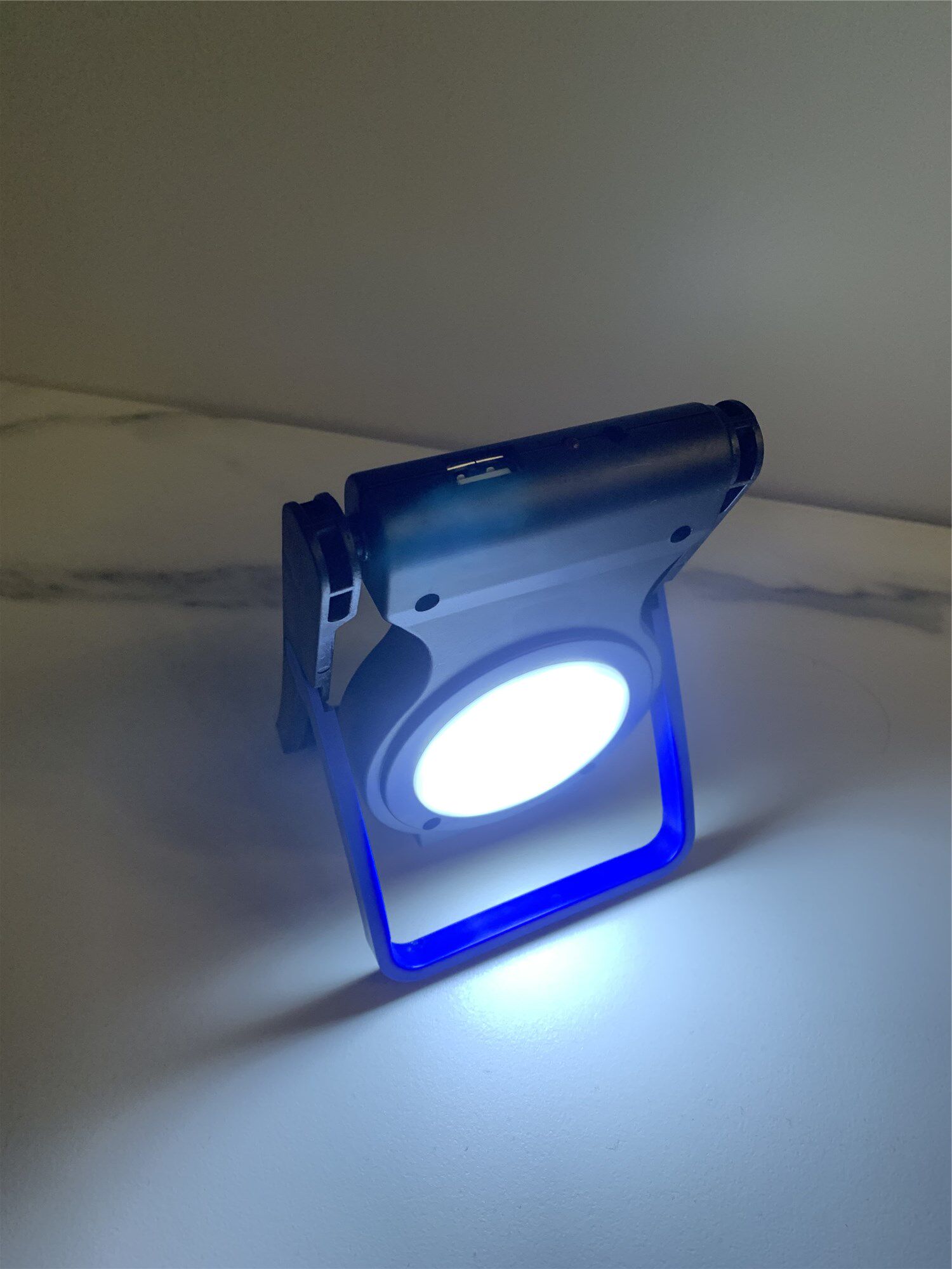 充电灯户外太阳能led手提便携式照明灯