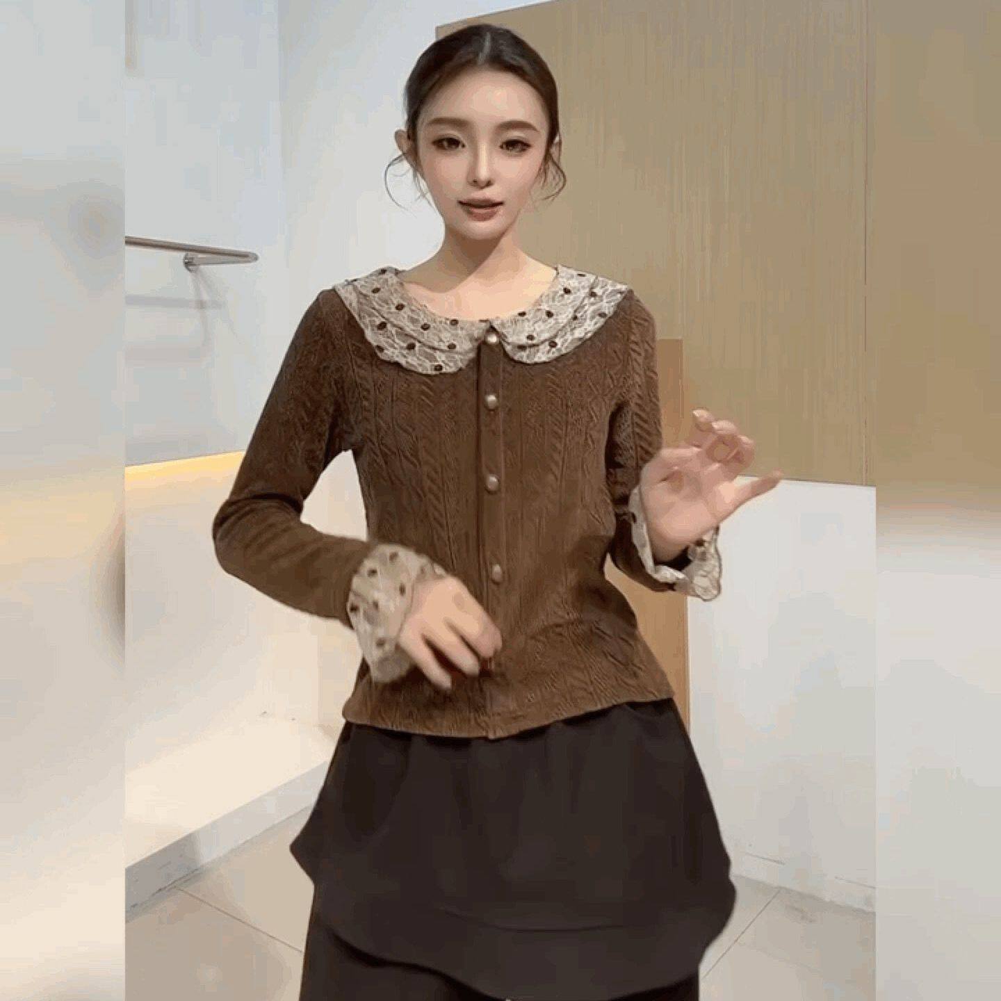 气质显瘦百搭打底衫蕾丝绒T恤衬衫法式复古波点娃娃领长袖上衣女