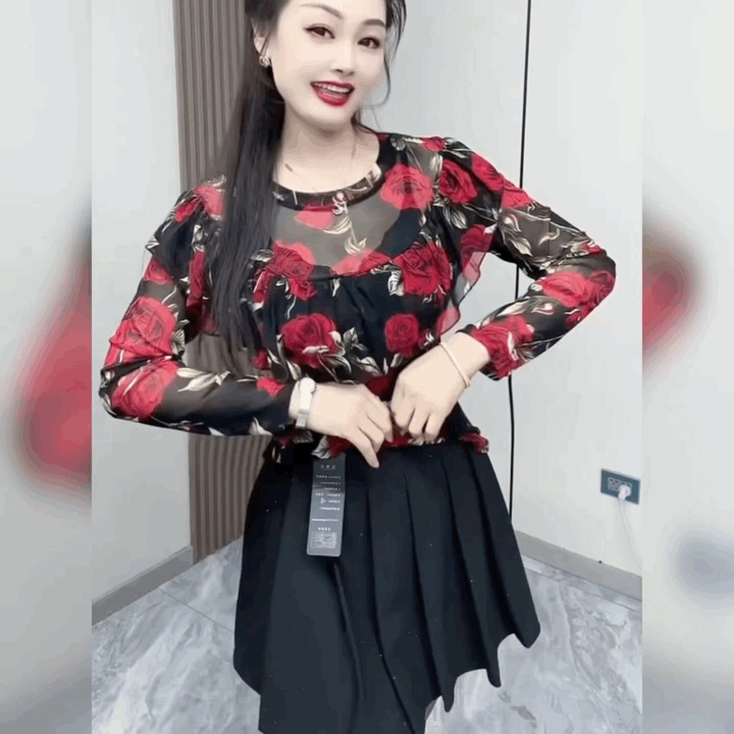 圆领荷叶边碎花蕾丝T恤女长袖百搭弹力打底衫法式修身黑色上衣潮