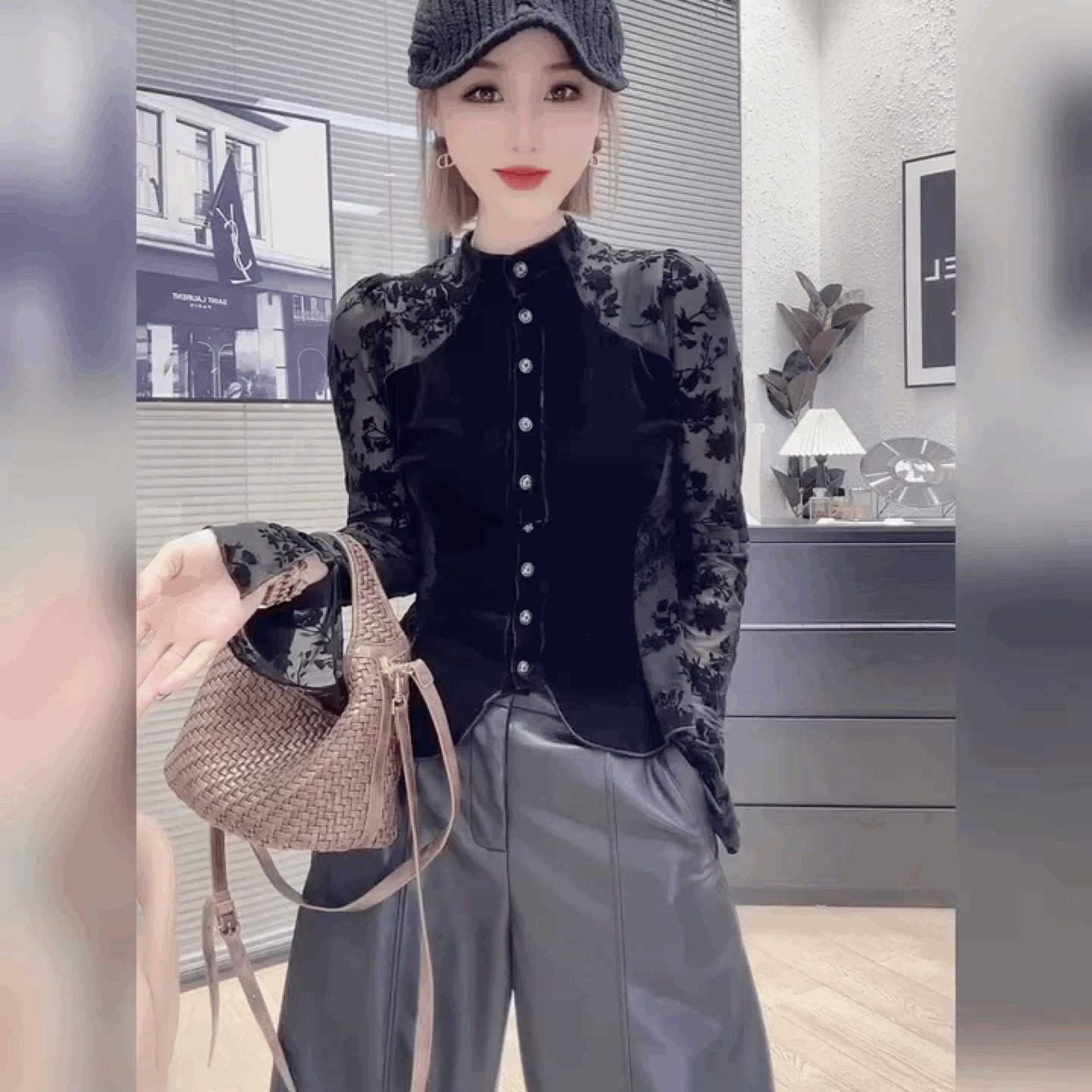 轻奢蕾丝植绒拼丝绒T恤衬衫女法式立领黑色上衣喇叭袖修身打底衫,女装/女士精品,衬衫,淘宝优惠券,粉丝福利购,淘宝优惠卷