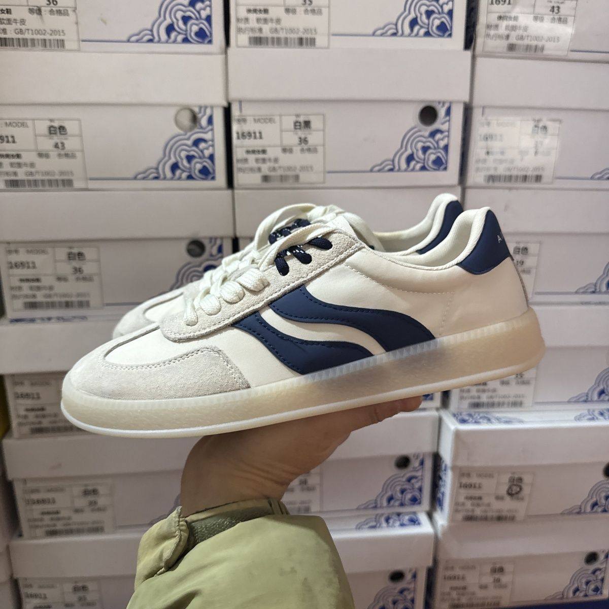 品牌商场撤柜断码平底真皮德训鞋女春秋透气超软登山旅游板鞋新品,女鞋,德训鞋,淘宝优惠券,粉丝福利购,淘宝优惠卷