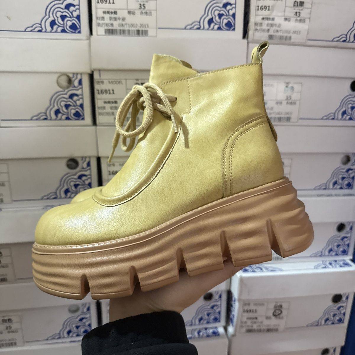 6cm轻便撤柜断码厚底真皮马丁靴女秋冬休闲增高复古新款短靴百搭,女鞋,马丁靴,淘宝优惠券,粉丝福利购,淘宝优惠卷