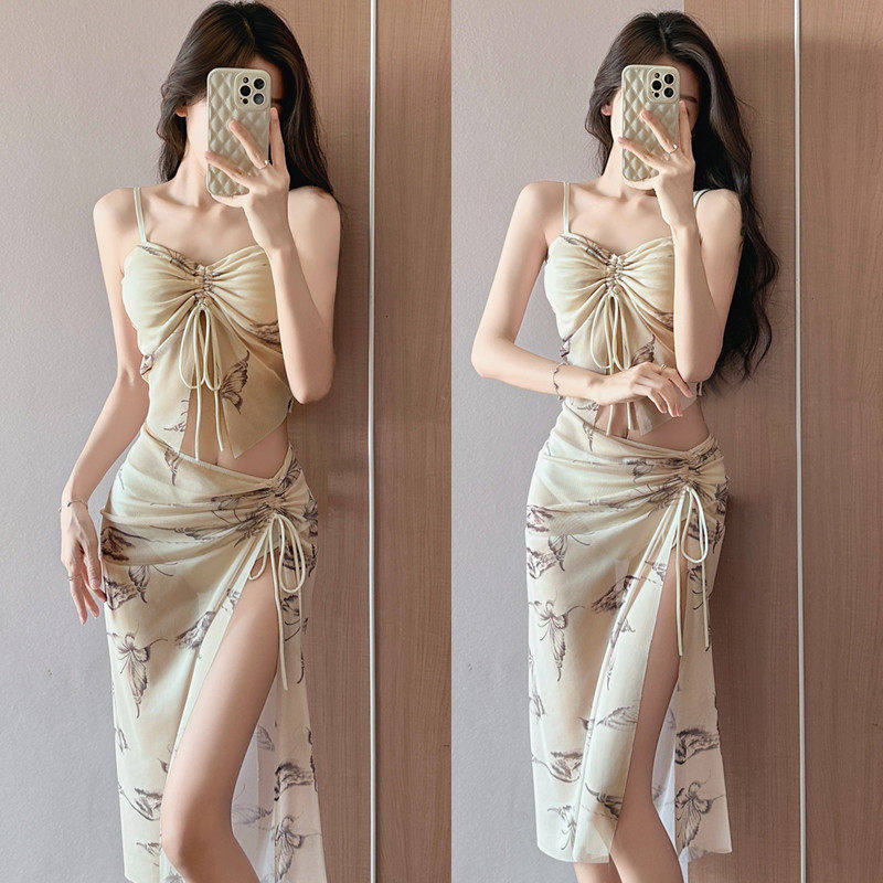 泳衣女新中式水墨分体三件套挂脖抽绳显瘦高开叉半裙度假温泉海边