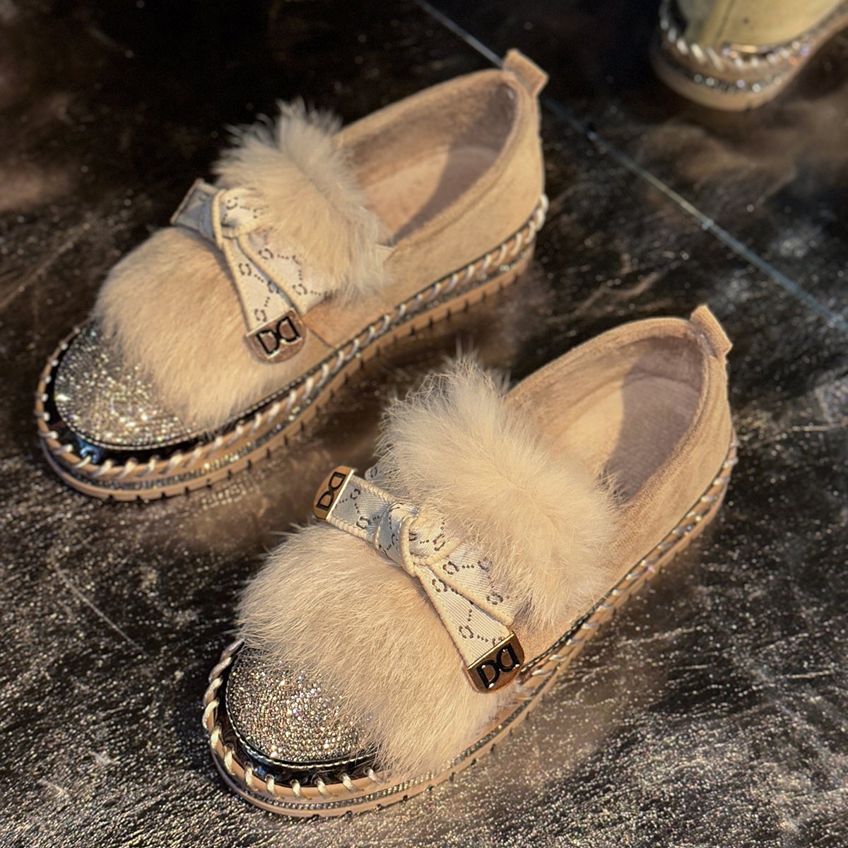 秋冬新款厚底加绒保暖休闲鞋女鞋