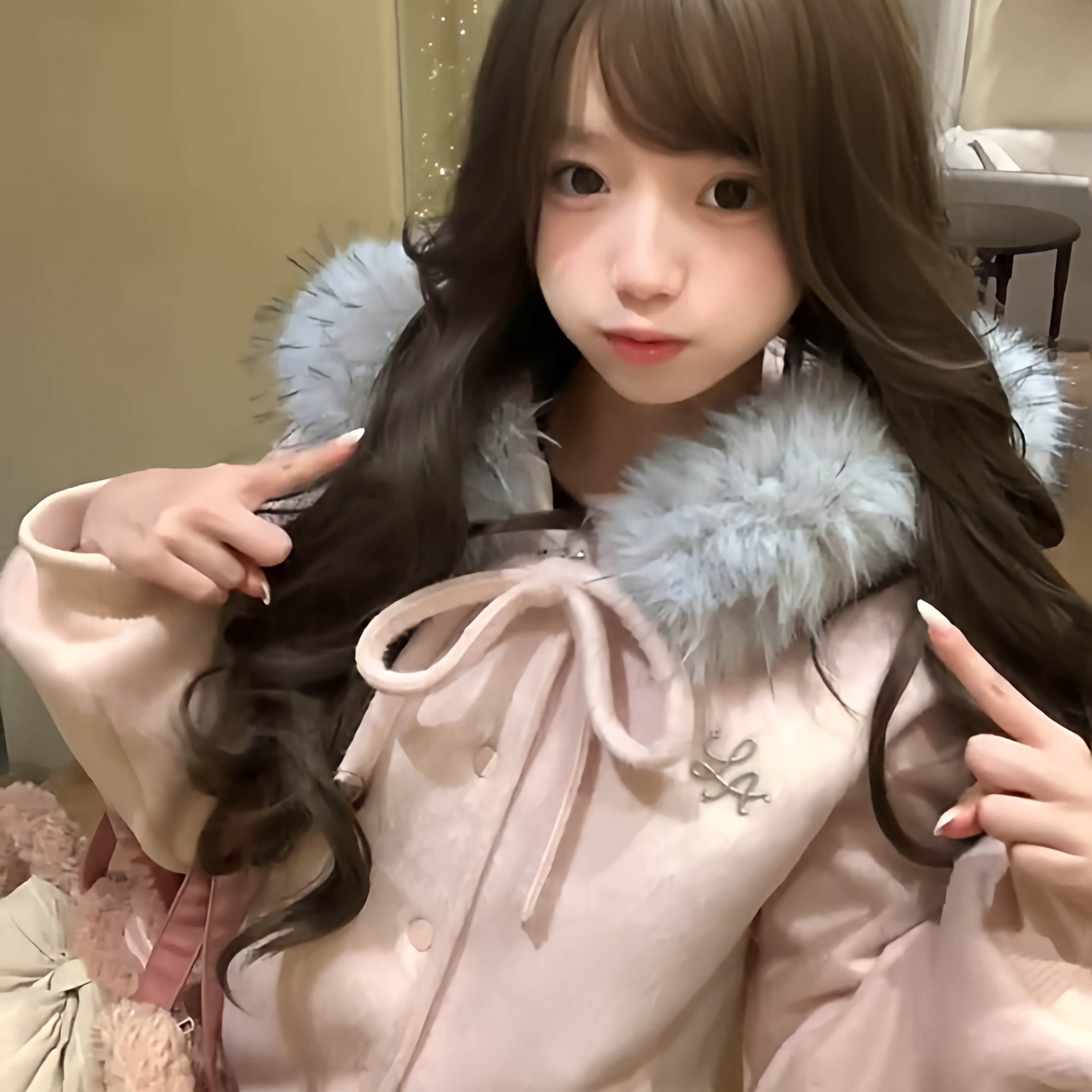 蝴蝶结绑带粉色毛领外套女