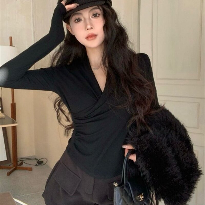 新款褶皱长袖T恤女秋冬法式设计感v领小众百搭修身德绒打底衫上衣