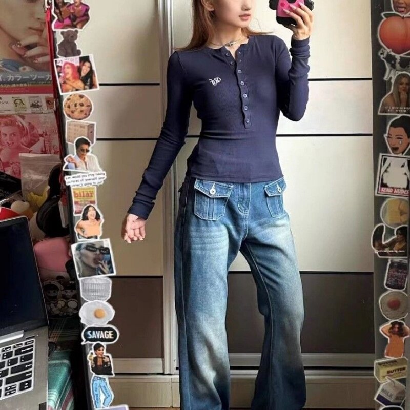 纽扣半开领刺绣漂亮出片衣服女春秋季甜辣修身打底衫长袖内搭T恤
