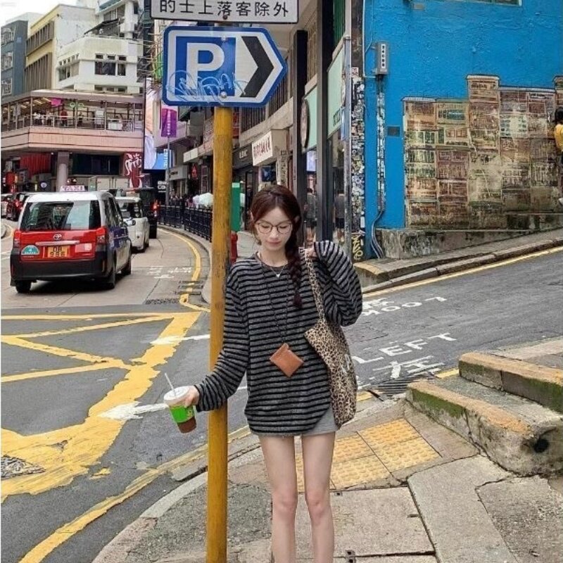 春秋季慵懒风条纹长袖t恤女复古新款韩版宽松减龄圆领百搭上衣ins