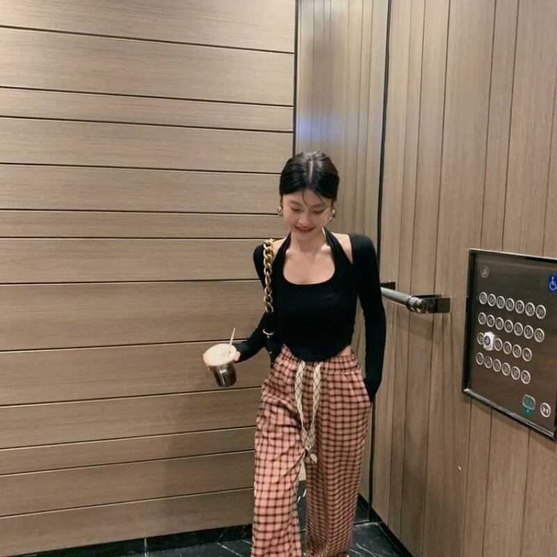 纯欲风辣妹显瘦挂脖长袖T恤女2026春秋季性感露肩短款百搭上衣ins