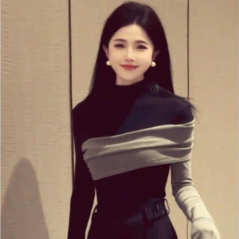 假两件半高领黑拼灰长袖T恤女2026年秋冬季撞色修身显瘦洋气上衣