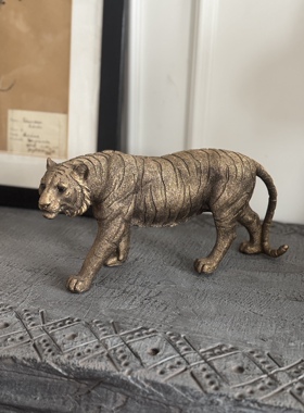 ABhouse出口美国老虎桌面摆件百兽生肖虎金铜色豹相框工艺品摆饰