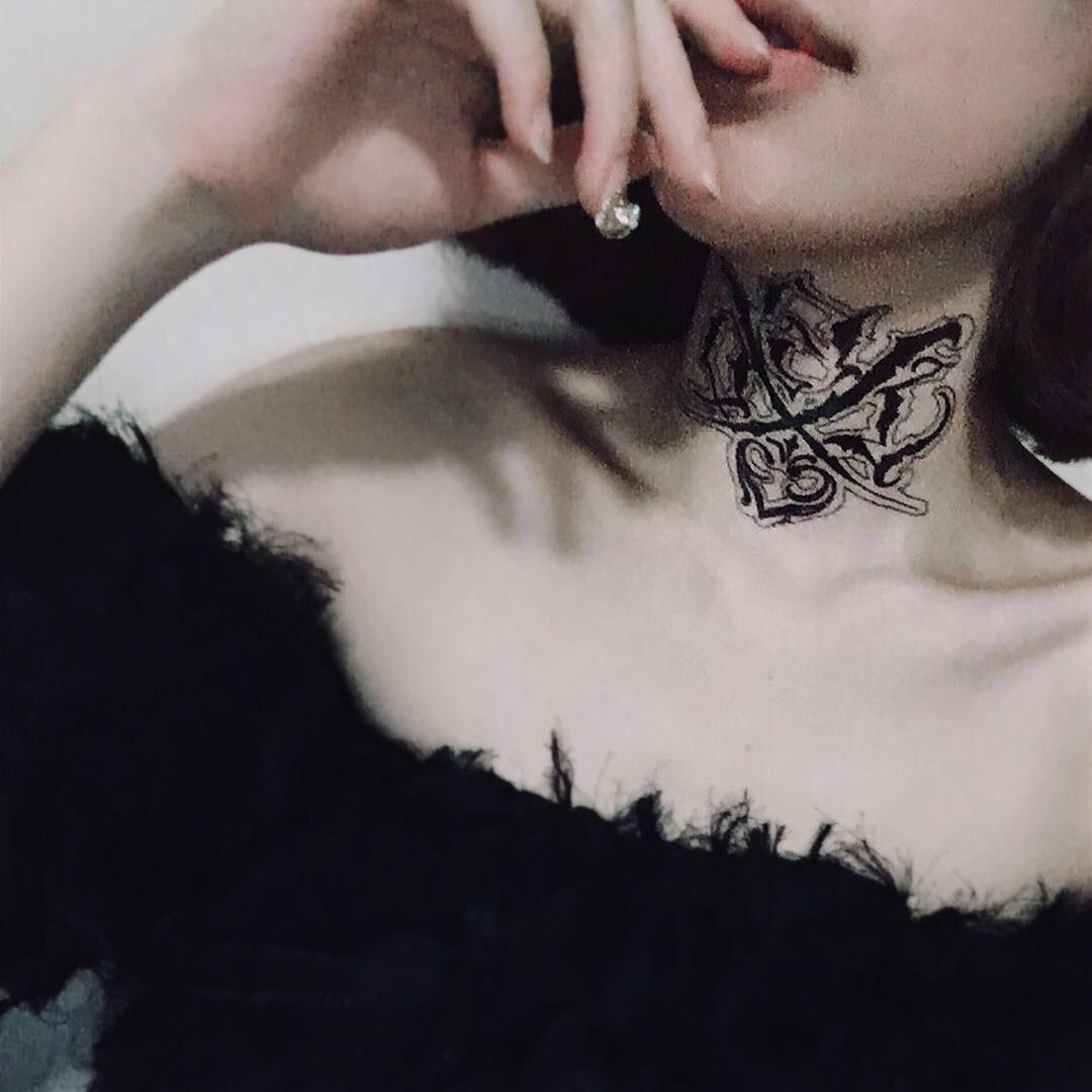 纹身贴防水持久男女脖子锁骨胸口花体字嘻哈朋克风 【满9元包邮】