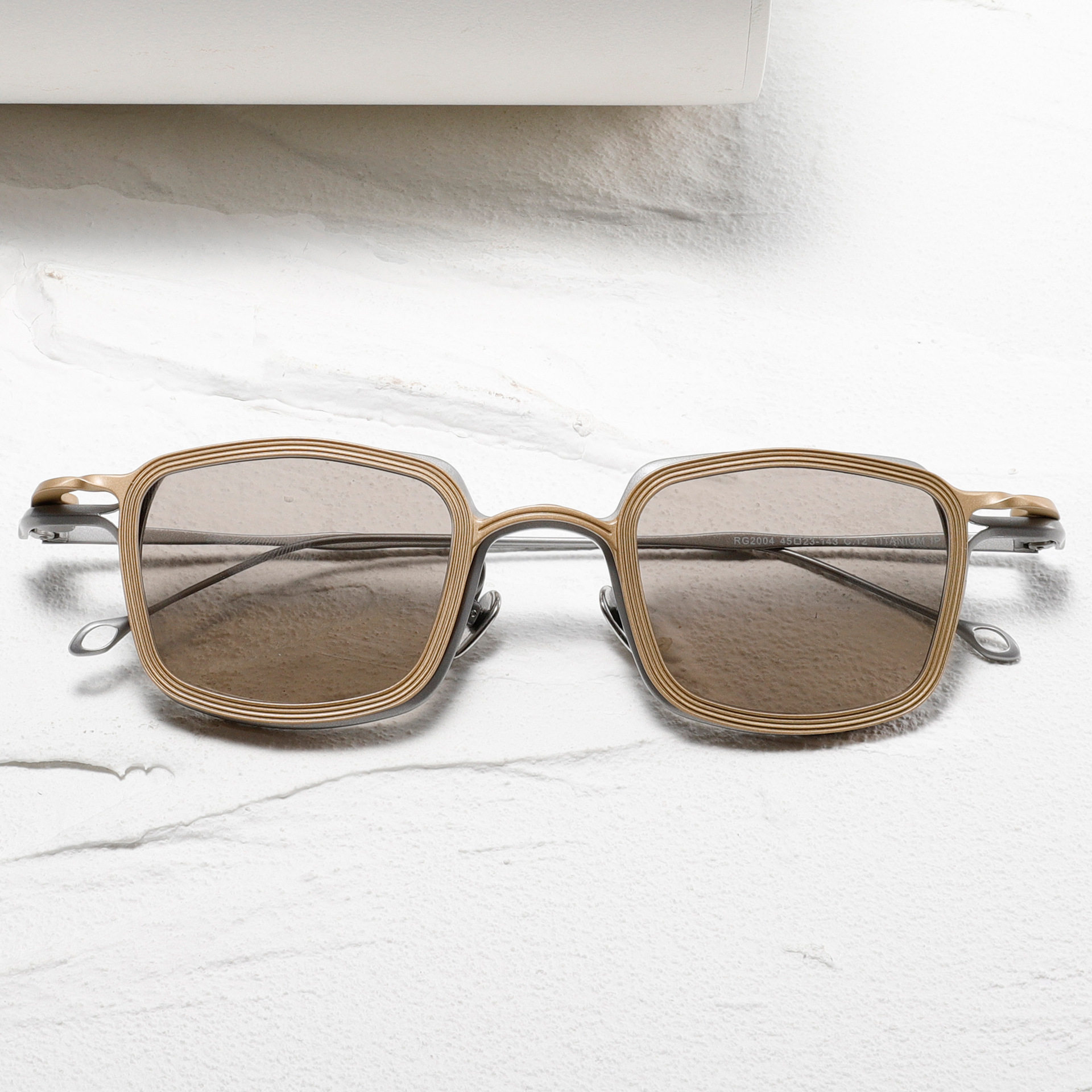 RG2004 时尚纯钛太阳镜男女磁吸套镜近视眼镜框架轻质多功能墨镜