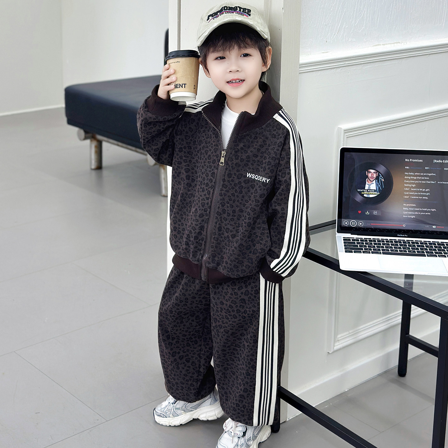 男童秋季套装春秋款儿童休闲运动两件套2026新款男孩秋装豹纹衣服