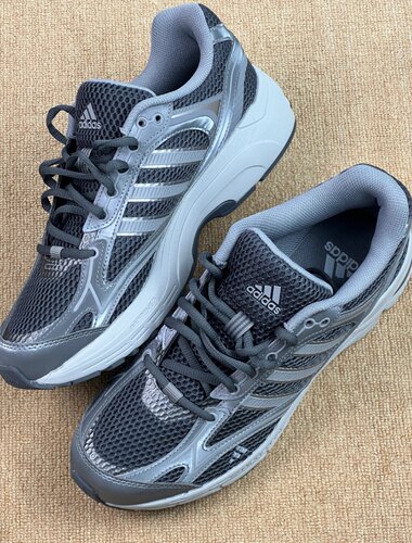 adidas SPIRITAIN 2.0 防滑耐磨增高低帮男女同款休闲鞋JS2411