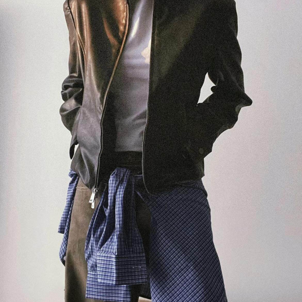 �ں�ɫԤ�۵ڶ��� S Undulate ����������� ��ɫƤ�� 593Ԫ