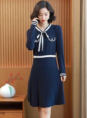 品瑟7601  小香风气质秋冬新款修身显瘦A字针织连衣裙 高腰毛衣裙