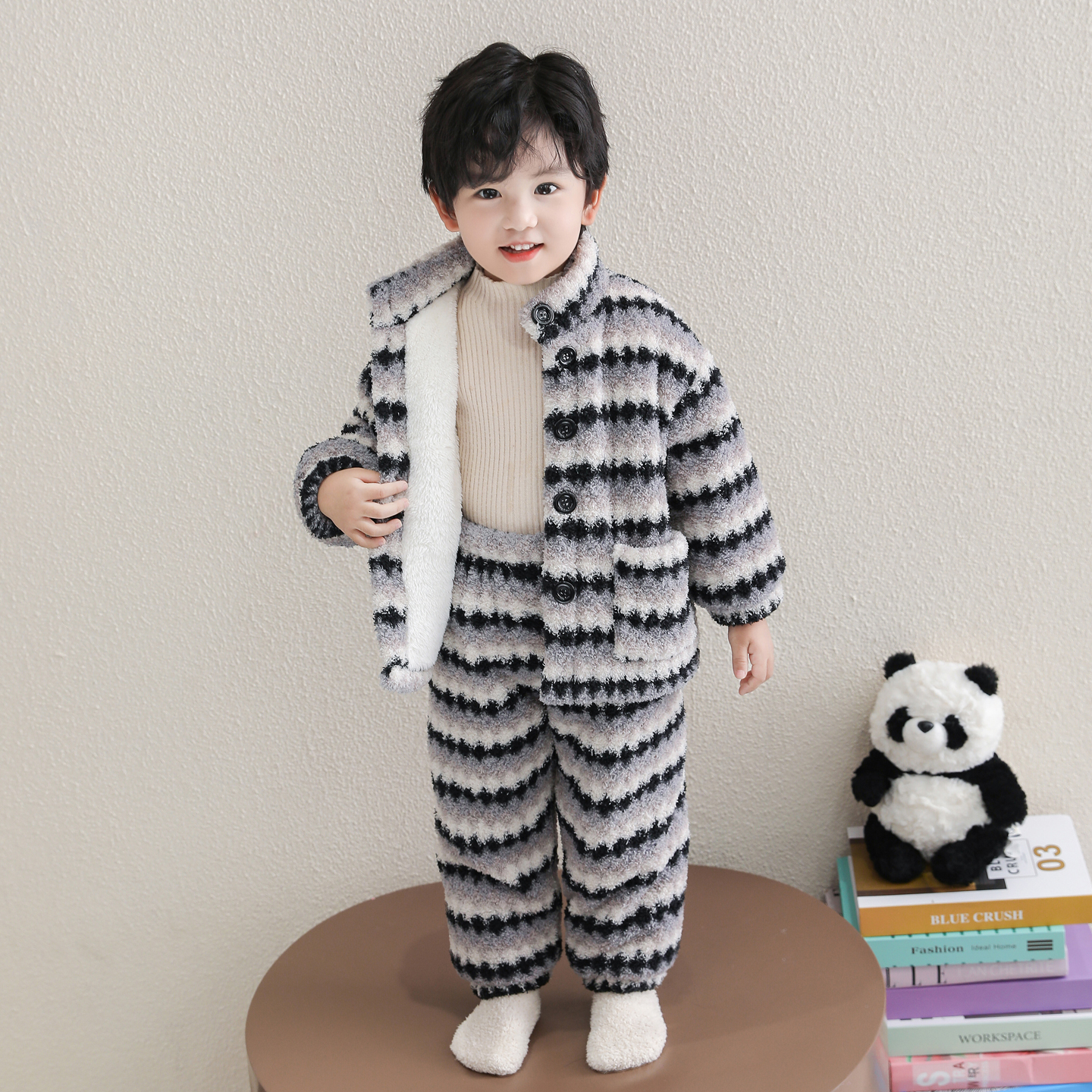 男童法兰绒睡衣休闲套装双层新款宝宝冬季加厚珊瑚保暖儿童家居服