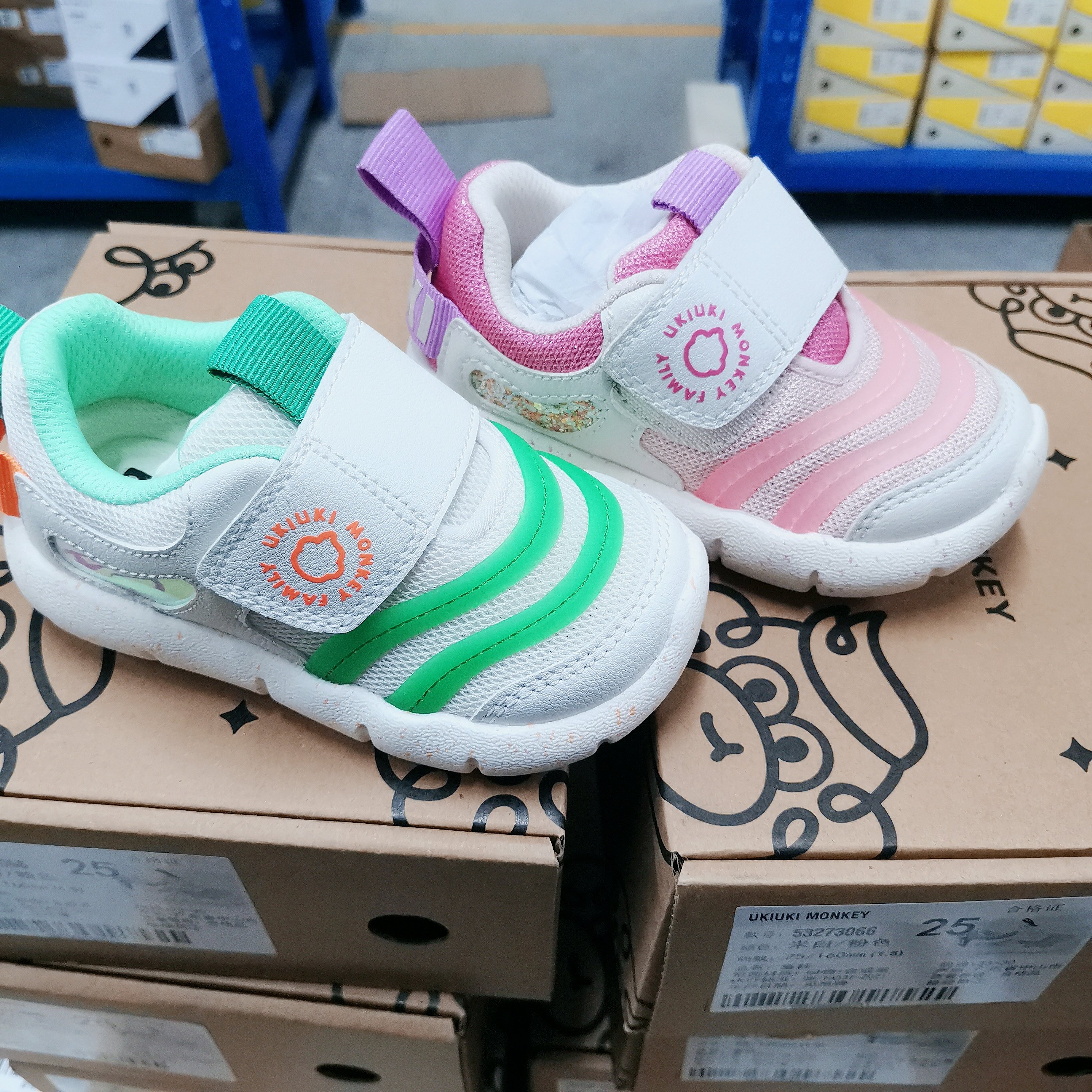 男女童运动鞋春秋网面透气软底防滑户外轻便毛毛虫机能鞋3066