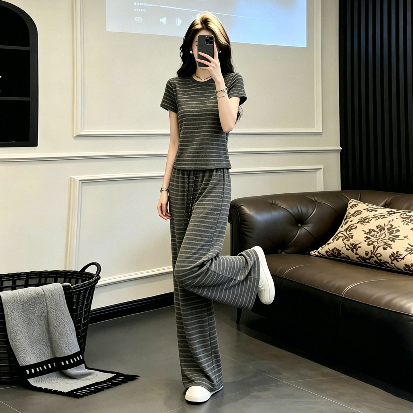 灰色条纹休闲套装女夏显瘦短袖阔腿裤两件套高级感舒适时尚运动装
