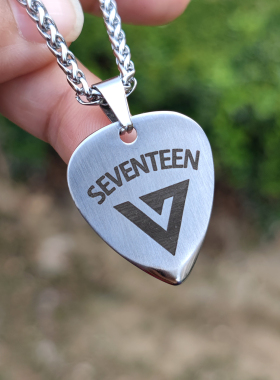 SEVENTEEN吉他拨片项链