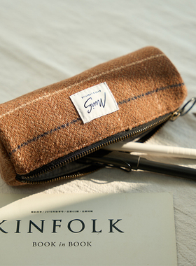 MUIS目意思初高中女学生格纹咖啡复古毛呢大容量笔袋收纳袋化妆包