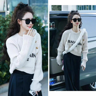 戚薇明星同款针织衫女秋冬新款字母印花小众设计圆领套头短款毛衣