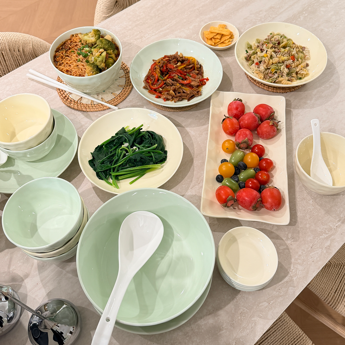 釉下彩2026新款碗碟套装家用高颜值奶油风餐具乔迁新居礼物碗盘碟