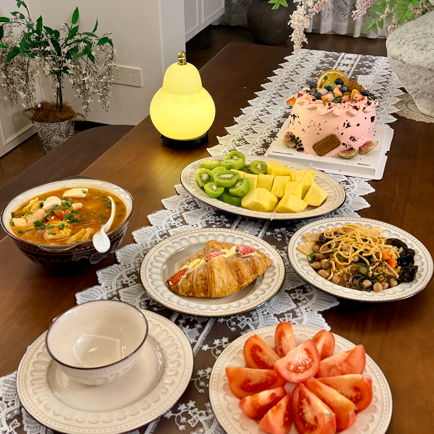 釉下彩2026新款法式碗盘碗碟套装家用窑变釉浮雕餐具乔迁送礼饭碗,餐饮具,碗,淘宝优惠券,粉丝福利购,淘宝优惠卷