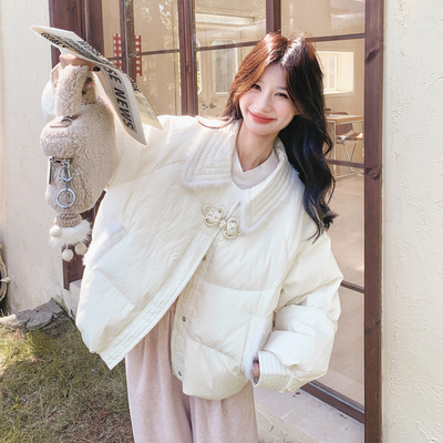 白色新中式国风盘扣短款羽绒服女